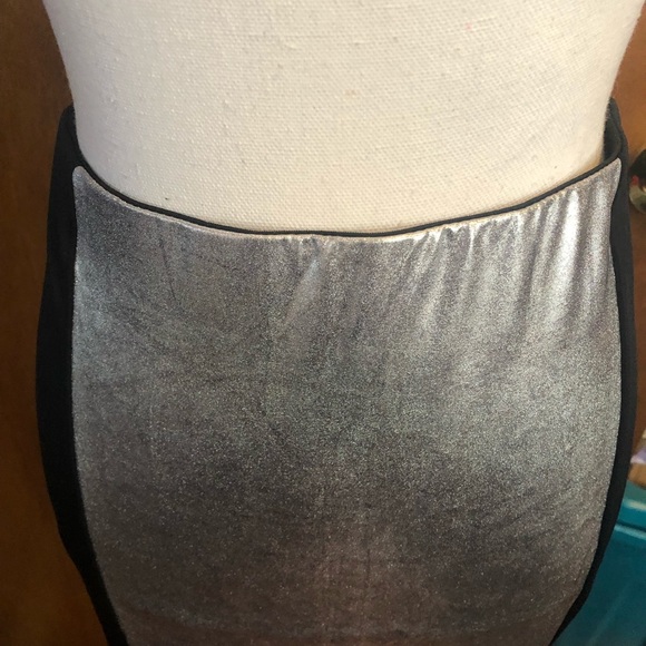 NWOT ASOS Black and silver midi skirt - Picture 4 of 6